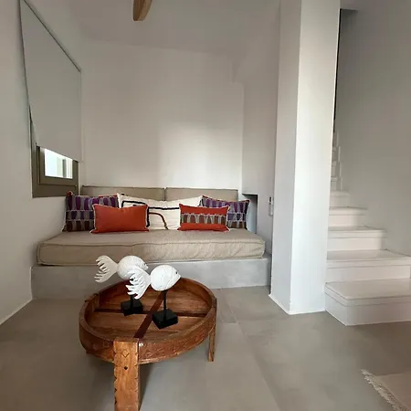 Joelia B Paros Holiday home *