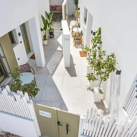 Joelia B Paros Naousa (Paros)